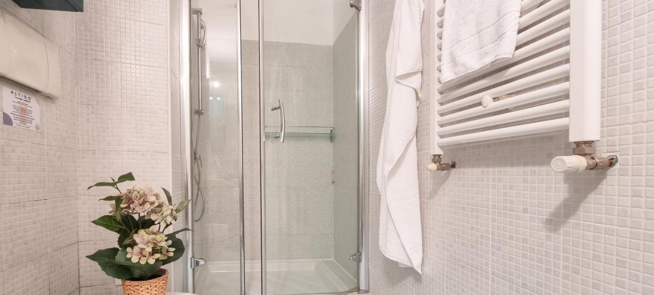 Altido Trendy 1-Bed Flat, Easy Access To Centre Appartement Milaan Buitenkant foto
