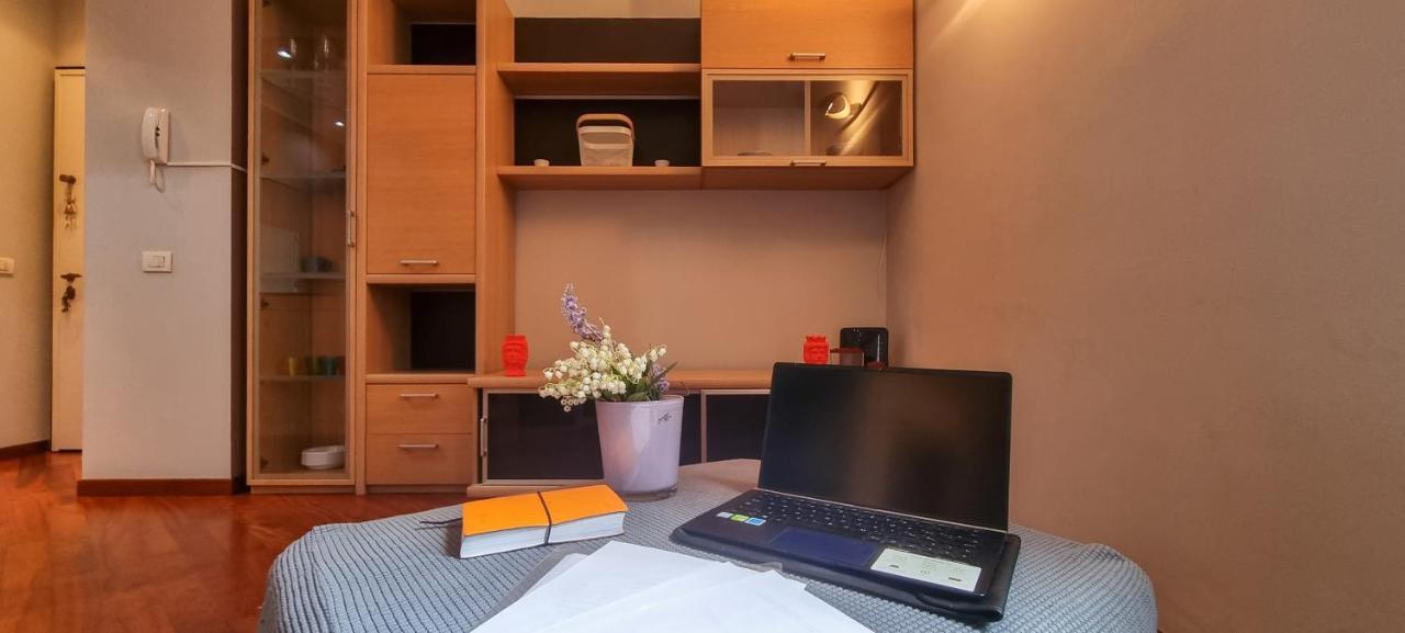 Altido Trendy 1-Bed Flat, Easy Access To Centre Appartement Milaan Buitenkant foto